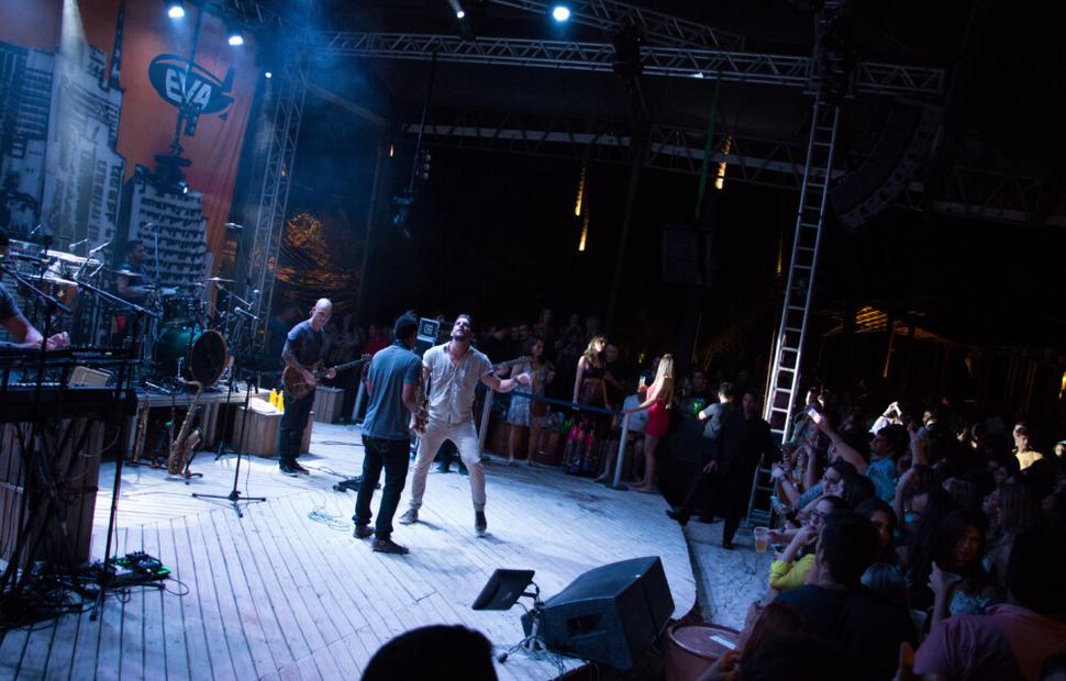 Arraiá-do-cafe-de-la-musique-maceio-cannibal-banda-eva-200-16 (310)