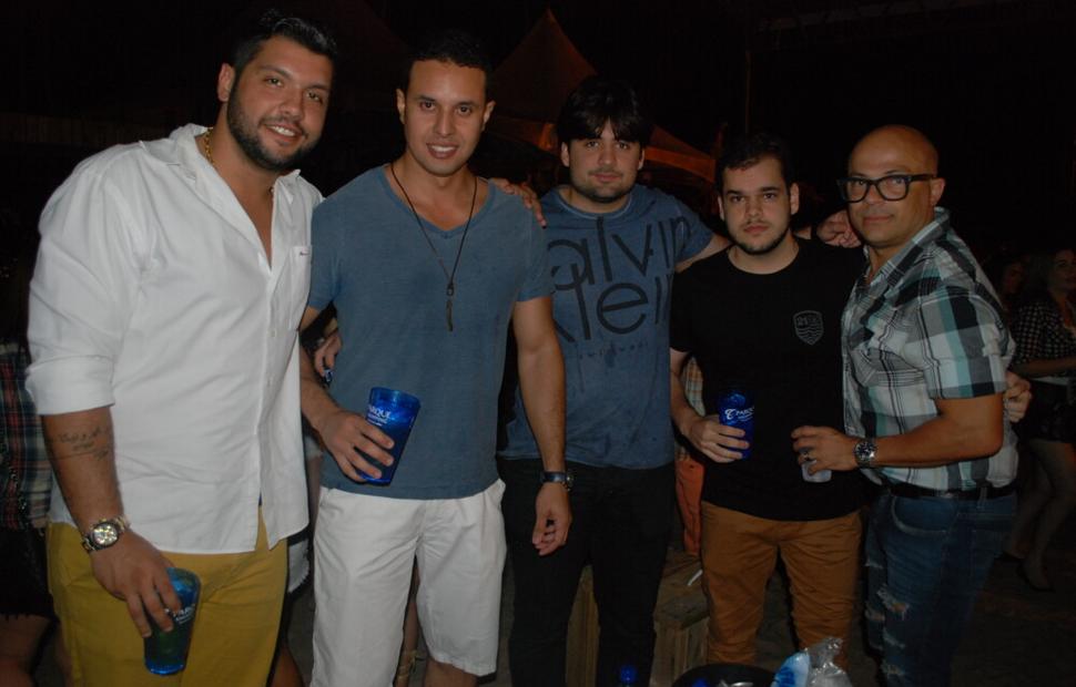 Arraiá-do-cafe-de-la-musique-maceio-cannibal-banda-eva-200-16 (32)