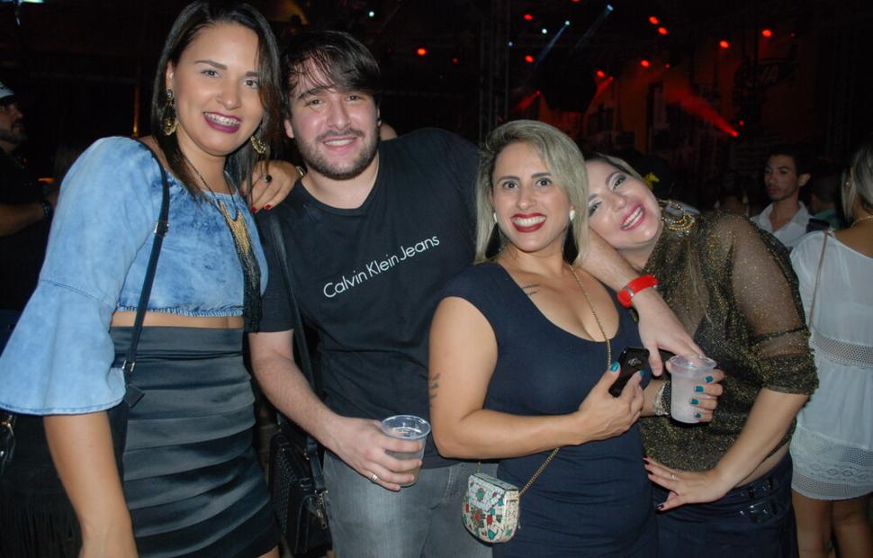 Arraiá-do-cafe-de-la-musique-maceio-cannibal-banda-eva-200-16 (57)