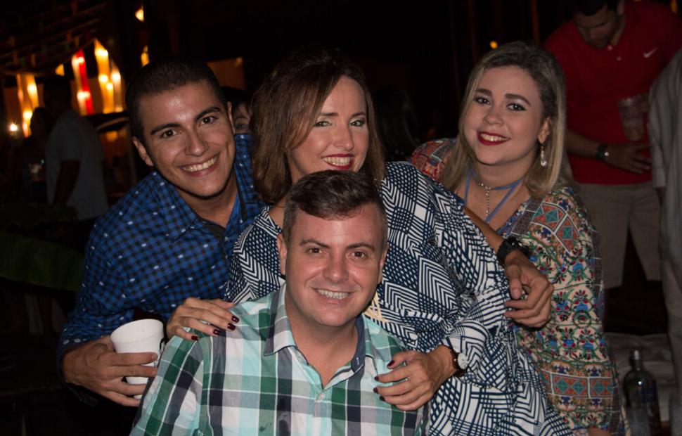 Arraiá-do-cafe-de-la-musique-maceio-cannibal-banda-eva-200-16 (81)