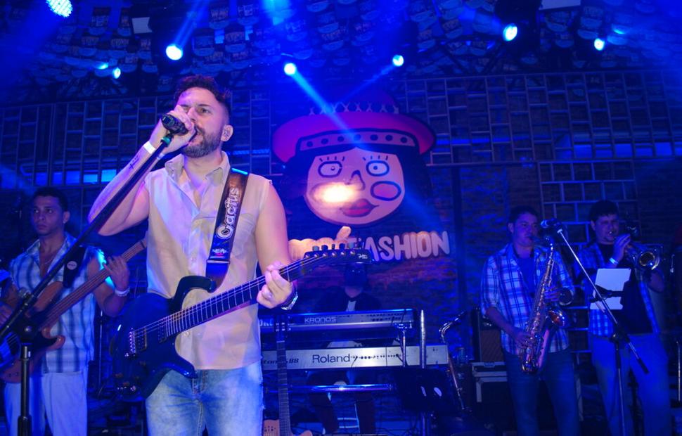 forro-fashion-2016-maceio-banda-cannibal-magnificos-luanéstilizado (322)