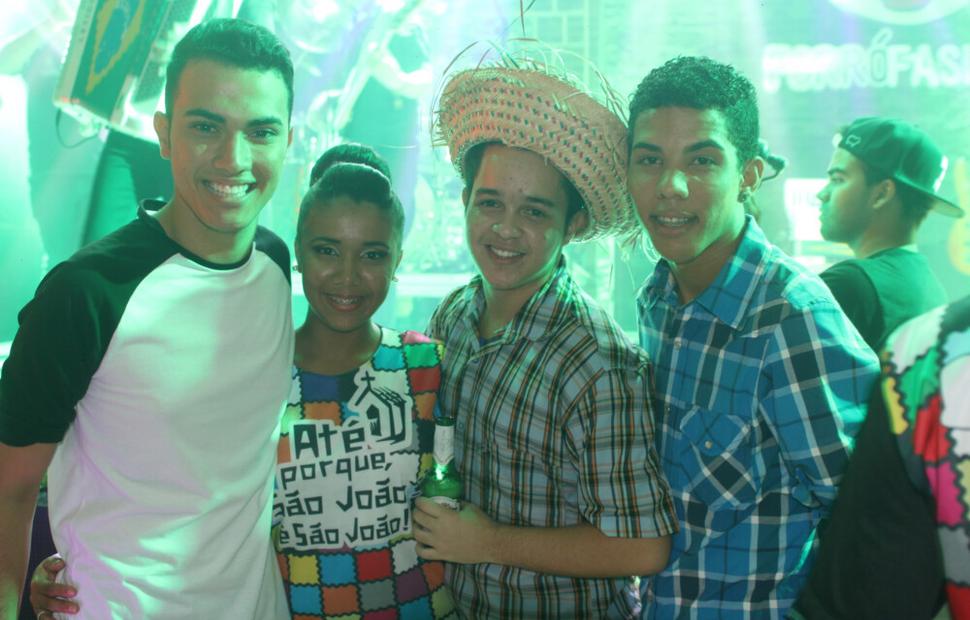 forro-fashion-2016-maceio-banda-cannibal-magnificos-luanéstilizado (452)