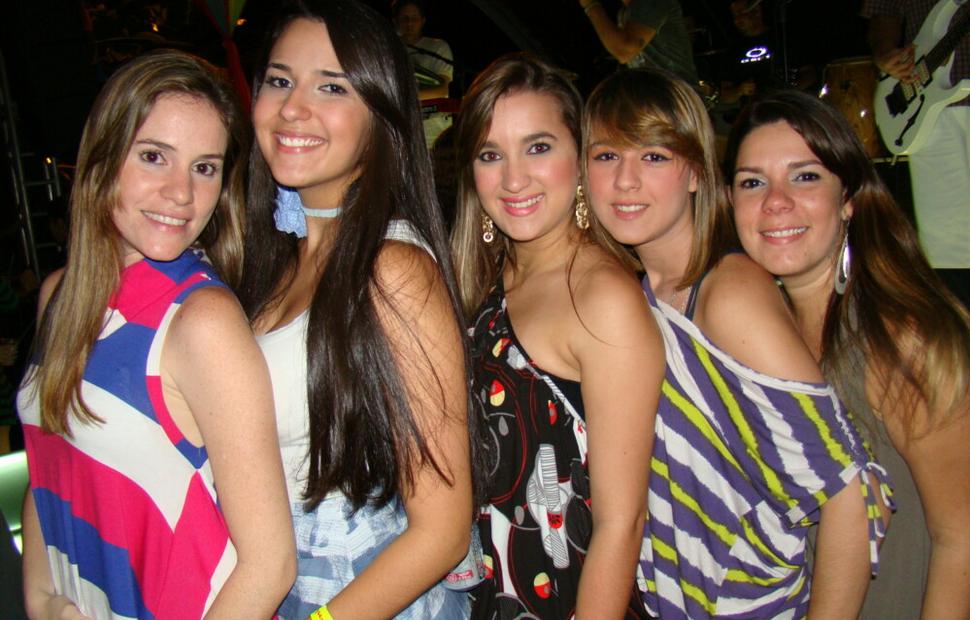 Arraia-do-cannibal-hibiscus-2009006