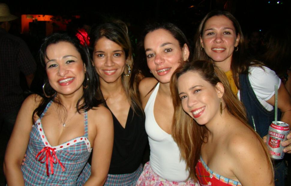 Arraia-do-cannibal-hibiscus-2009014