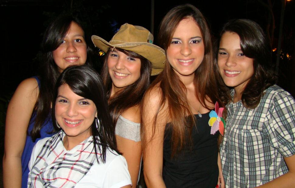 Arraia-do-cannibal-hibiscus-2009016