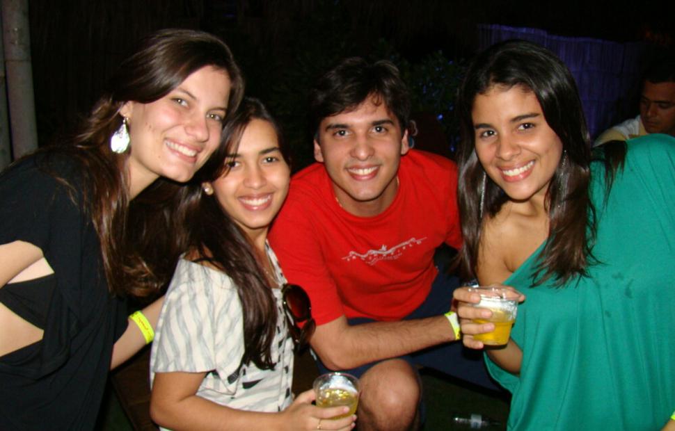 Arraia-do-cannibal-hibiscus-2009034