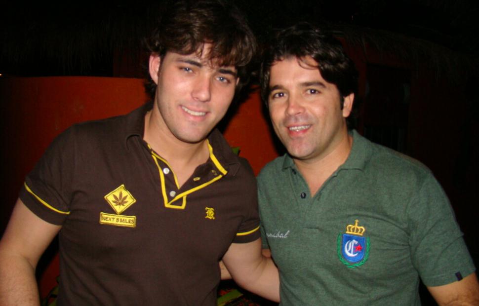 Arraia-do-cannibal-hibiscus-2009036