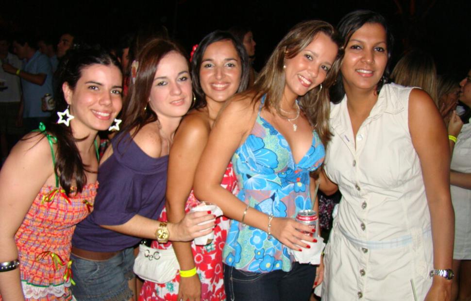 Arraia-do-cannibal-hibiscus-2009045