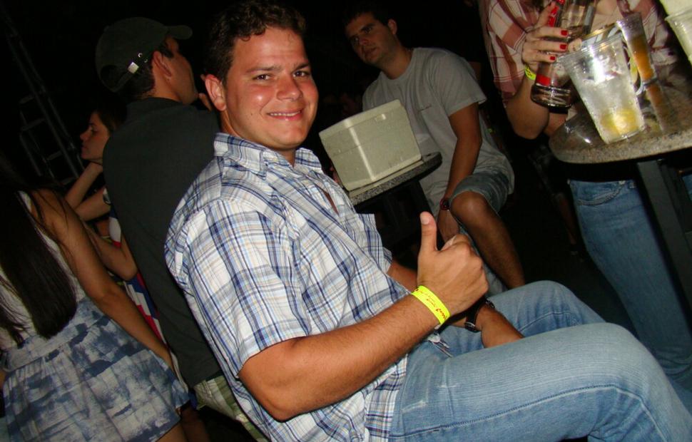 Arraia-do-cannibal-hibiscus-2009086