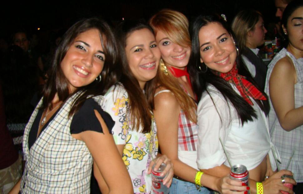 Arraia-do-cannibal-hibiscus-2009104