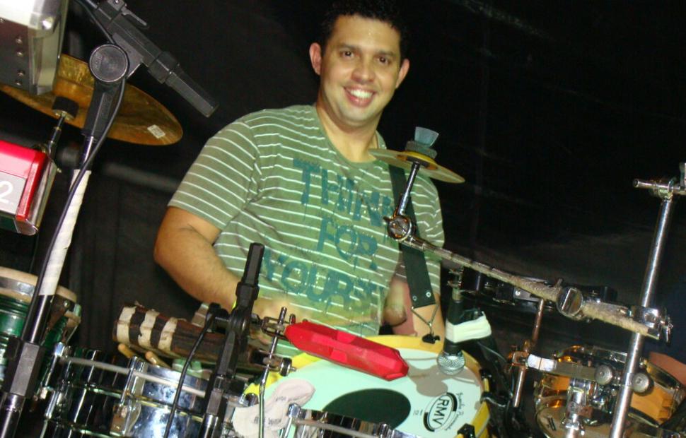 Arraia-do-cannibal-hibiscus-2009118