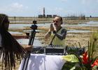 Bacana Music celebra 25 anos de carreira e lança live filmada no Farol de Ponta Verde