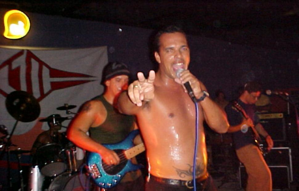 UAU-Charlie Brown Jr-2003-maceio-053F