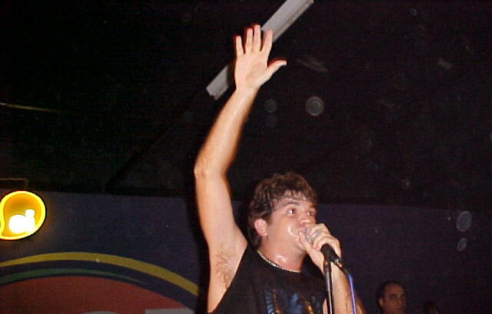 UAU-Charlie Brown Jr-2003-maceio-086F