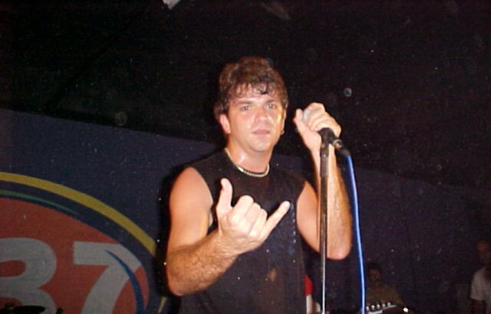 UAU-Charlie Brown Jr-2003-maceio-087F