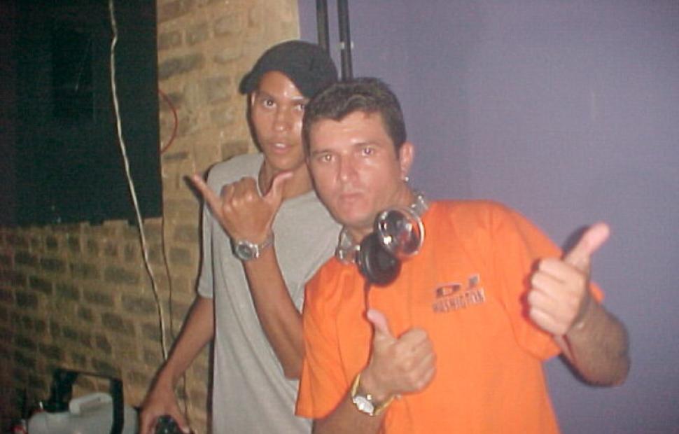 UAU-Charlie Brown Jr-2003-maceio-250F
