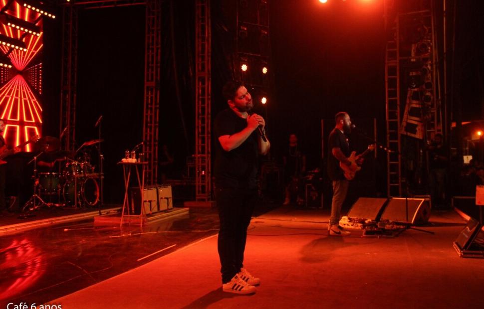 cafe-6-anos-jorge-e-matheus-00002