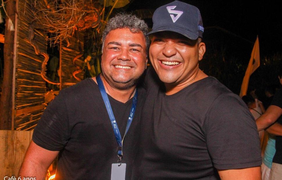 cafe-6-anos-jorge-e-matheus-00062