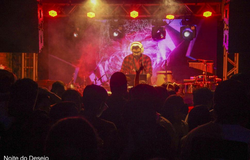 daa-noite-do-desejo-inauguração-rex-bar-role-40-graus_0001