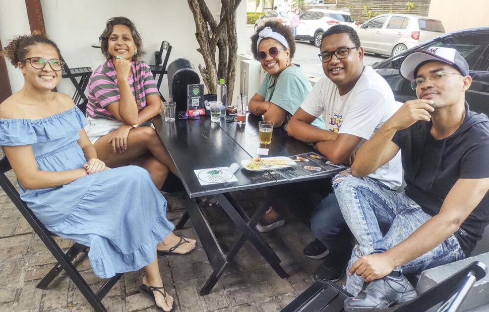 e-tardezinha-sainy-hopes-role-40-graus_000000016