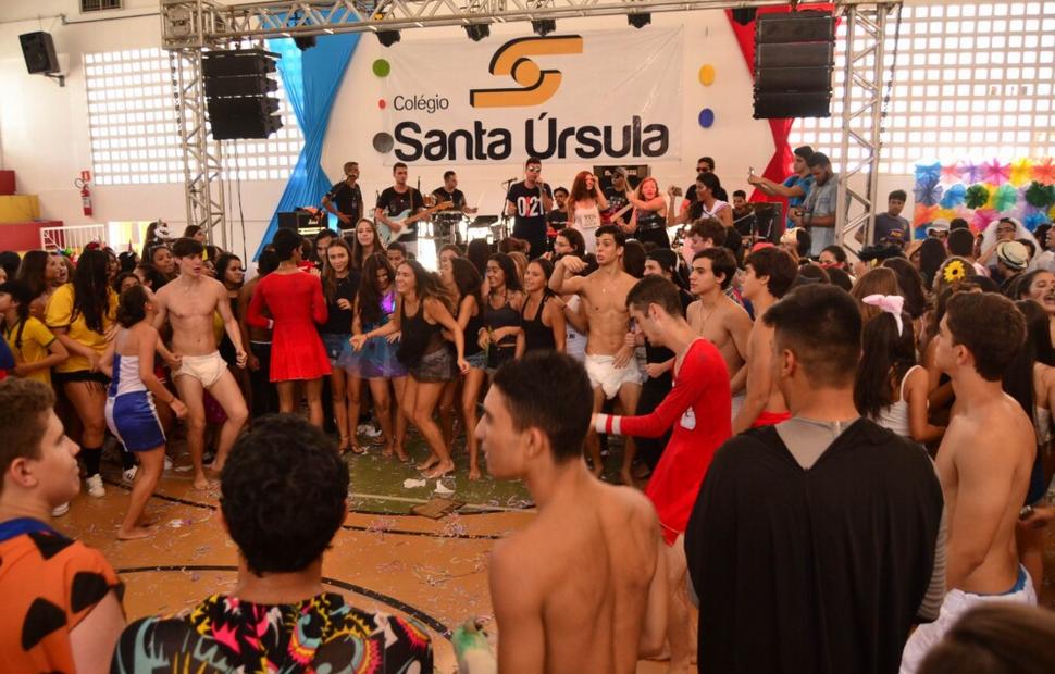 carnaval-escola-santa-ursula-2018-300