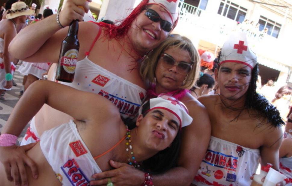 Pecinhas-2006-previas-carnavalescas-00211