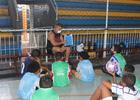 Estudantes recebem aulas gratuitas de futsal em escolinha do Sesc