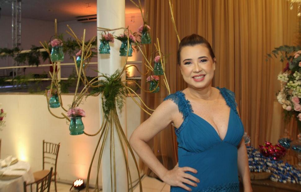 52-anos-nísia-salão-reviver-2022-maceio-40-graus_0003