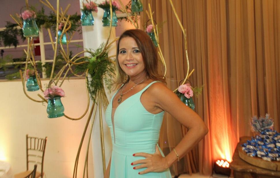 52-anos-nísia-salão-reviver-2022-maceio-40-graus_0065