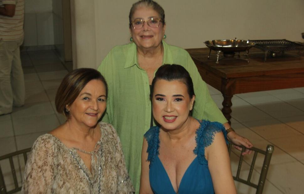 52-anos-nísia-salão-reviver-2022-maceio-40-graus_0103