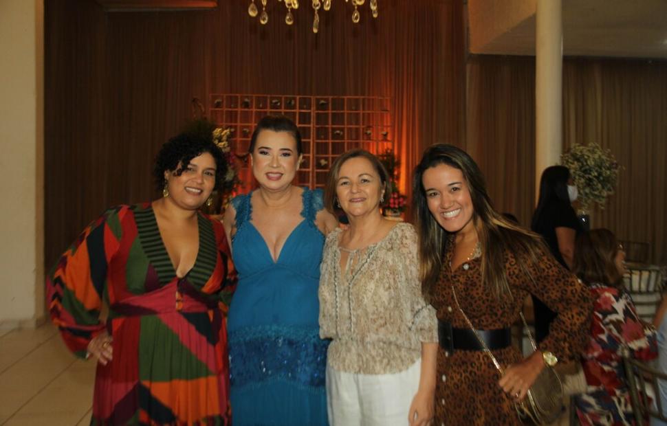 52-anos-nísia-salão-reviver-2022-maceio-40-graus_0104