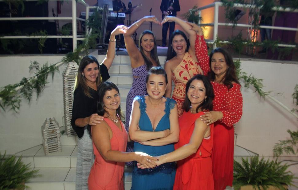 52-anos-nísia-salão-reviver-2022-maceio-40-graus_0116