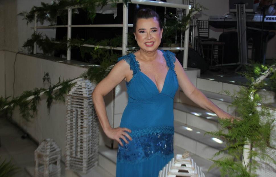 52-anos-nísia-salão-reviver-2022-maceio-40-graus_0150