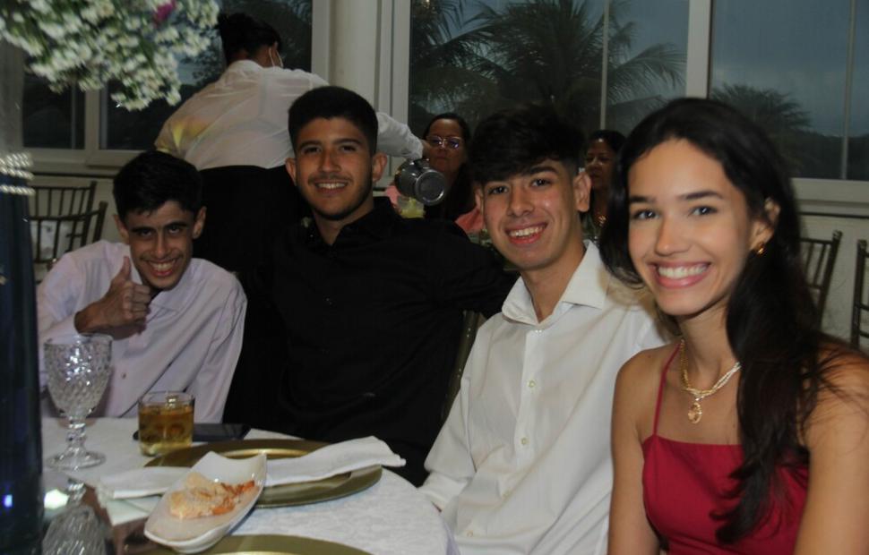 52-anos-nísia-salão-reviver-2022-maceio-40-graus_0178