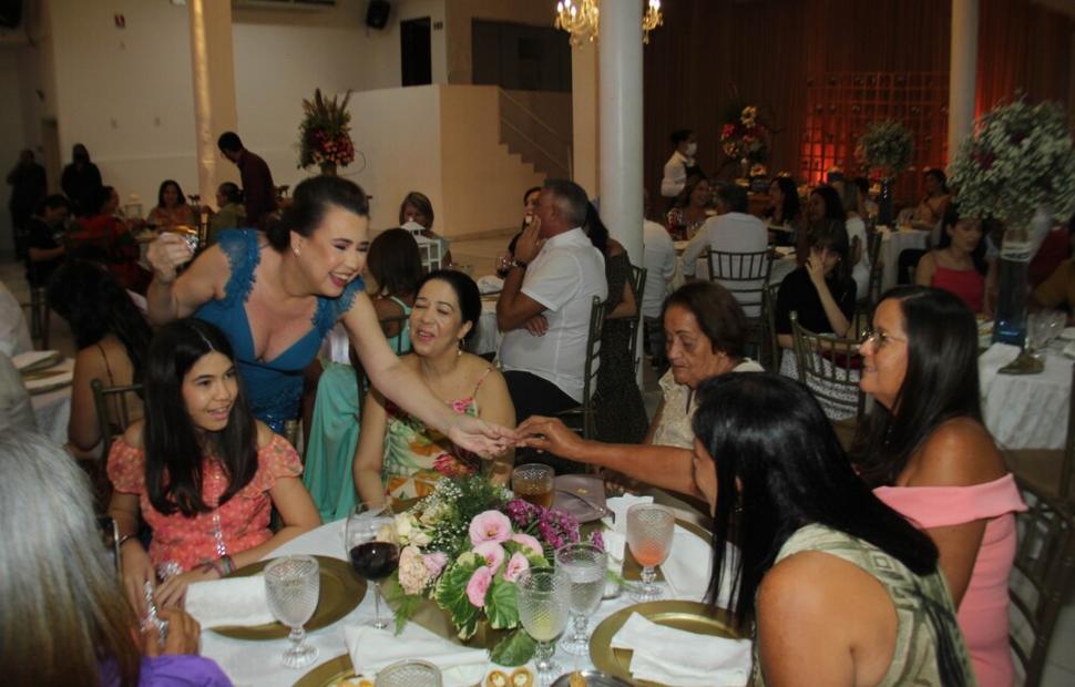 52-anos-nísia-salão-reviver-2022-maceio-40-graus_0191