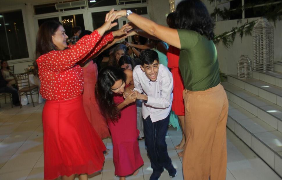 52-anos-nísia-salão-reviver-2022-maceio-40-graus_0197