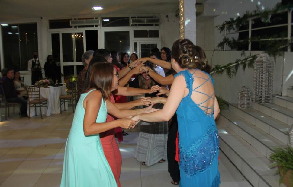 52-anos-nísia-salão-reviver-2022-maceio-40-graus_0199