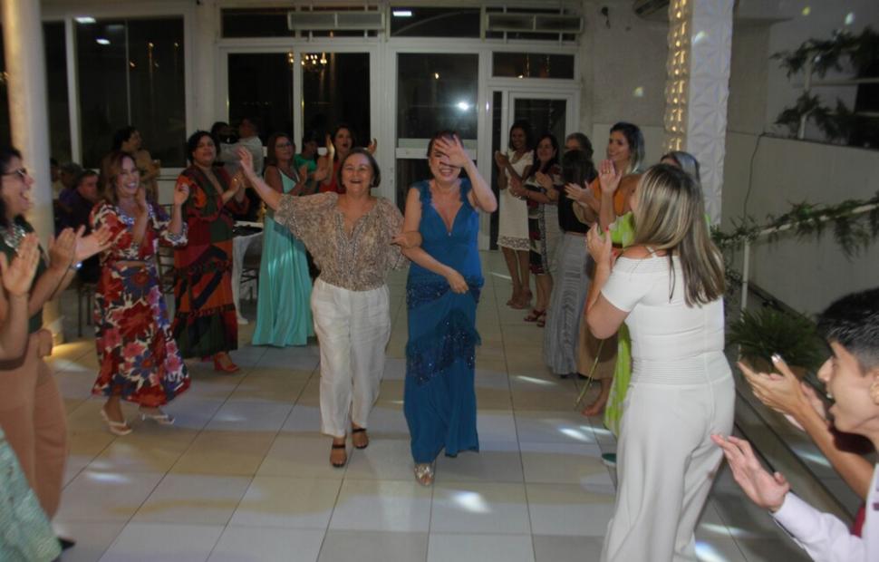 52-anos-nísia-salão-reviver-2022-maceio-40-graus_0205