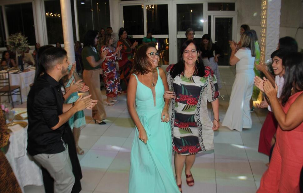 52-anos-nísia-salão-reviver-2022-maceio-40-graus_0207