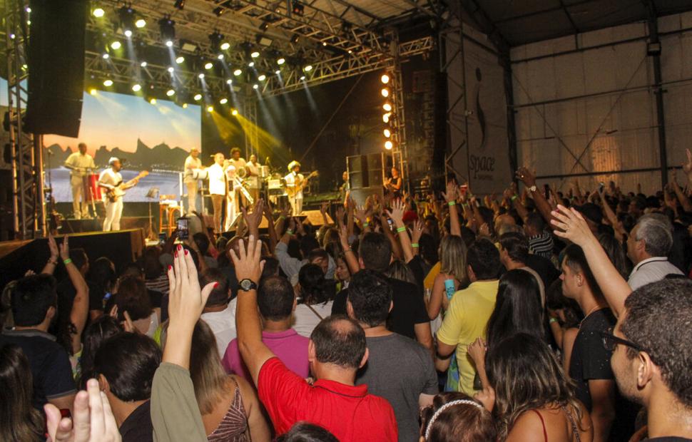 Diogo-nogeira-samba-da-periferia-spabe-maceió-shooping-maceio-40-graus_0113