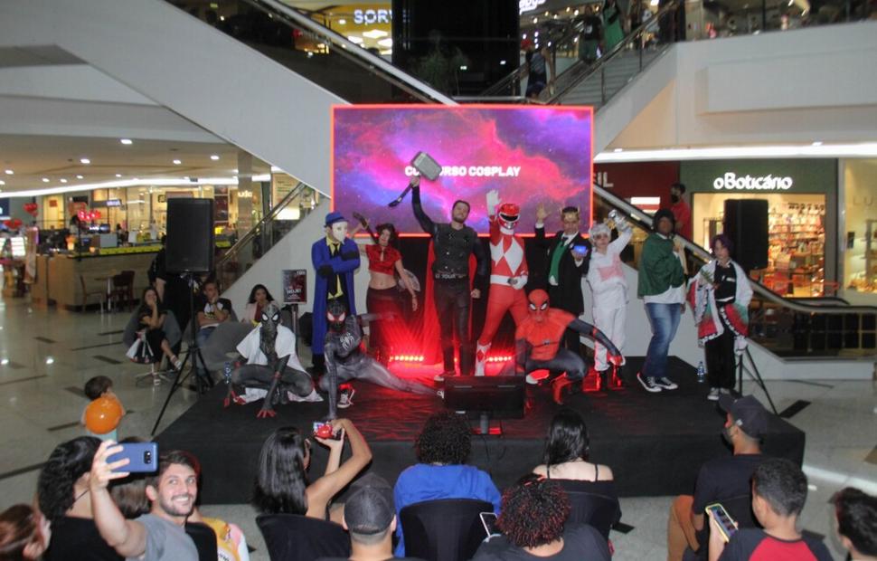 Encontro-Dos-Fãs-no-Multiverso-da-Loucura-maceió-40-graus_0001