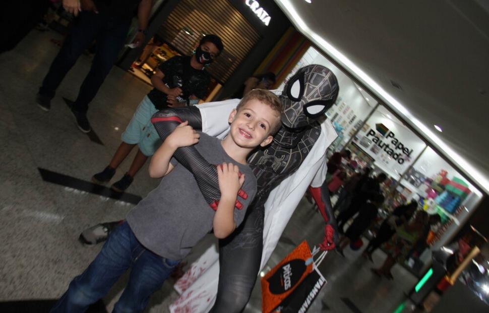 Encontro-Dos-Fãs-no-Multiverso-da-Loucura-maceió-40-graus_0008