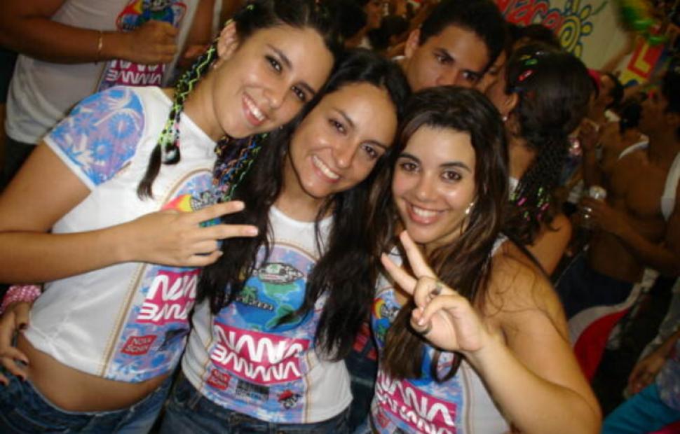 maceio-fest-2004-bloco-nana-bana-bell-marques-00177