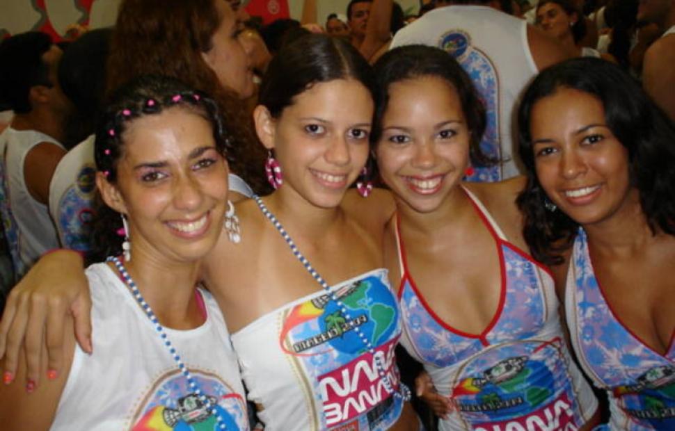 maceio-fest-2004-bloco-nana-bana-bell-marques-00510