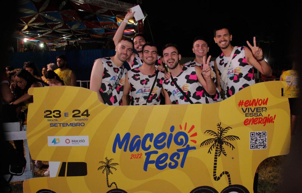 Bloco-Auê-Luísa-Sonza-Maceió-Fest-23-09-2022-0039