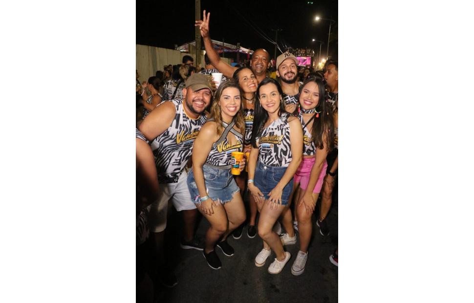 maceio-fest-bloco-vumbora-bell-marques-22-09-202200028