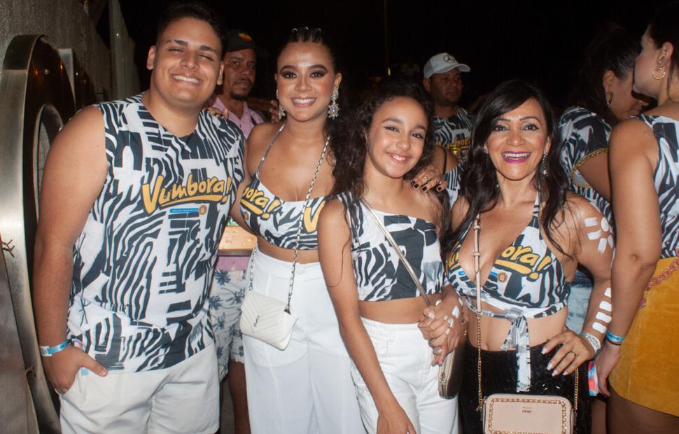 maceio-fest-bloco-vumbora-bell-marques-22-09-202200057