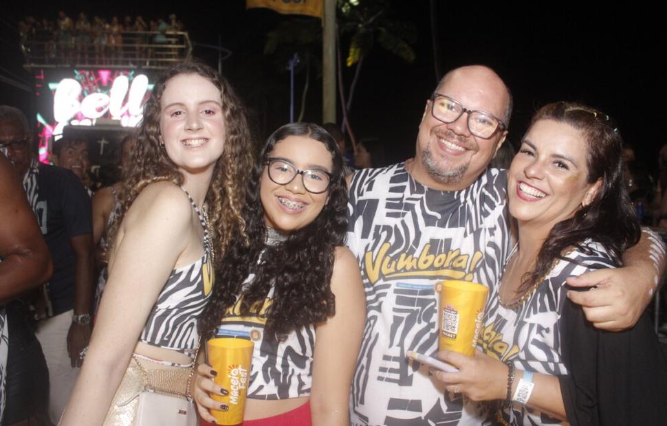 maceio-fest-bloco-vumbora-bell-marques-22-09-202200072