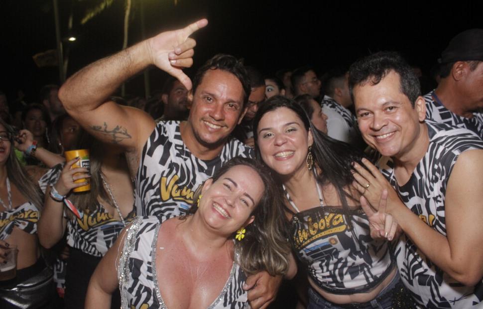 maceio-fest-bloco-vumbora-bell-marques-22-09-202200076