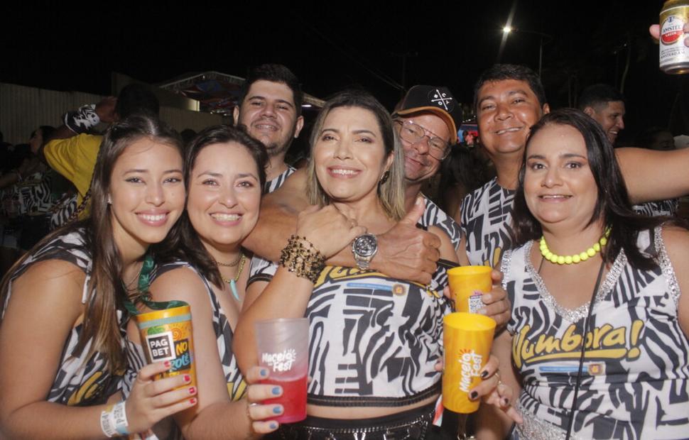 maceio-fest-bloco-vumbora-bell-marques-22-09-202200177